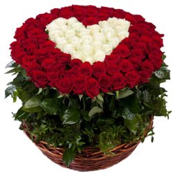 Фото товара 101 троянда "Серце в кошику" в Калуші