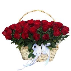 Фото товара 51 червона троянда в кошику в Калуші