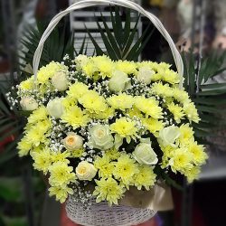 Фото товара Кошик "Жовті хризантеми та троянди" в Калуші